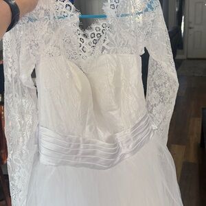 Elegant White Lace Dress